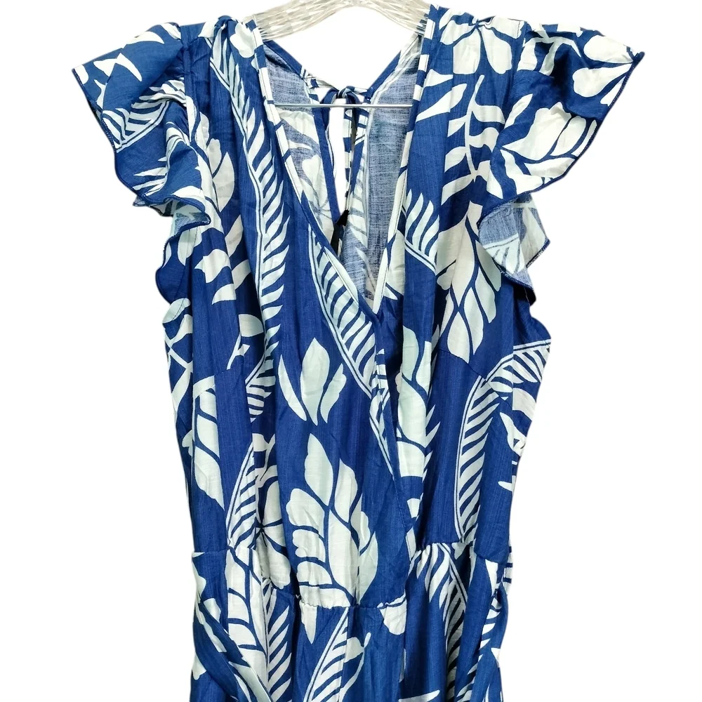 BloomChic stylish jumpsuit flattering